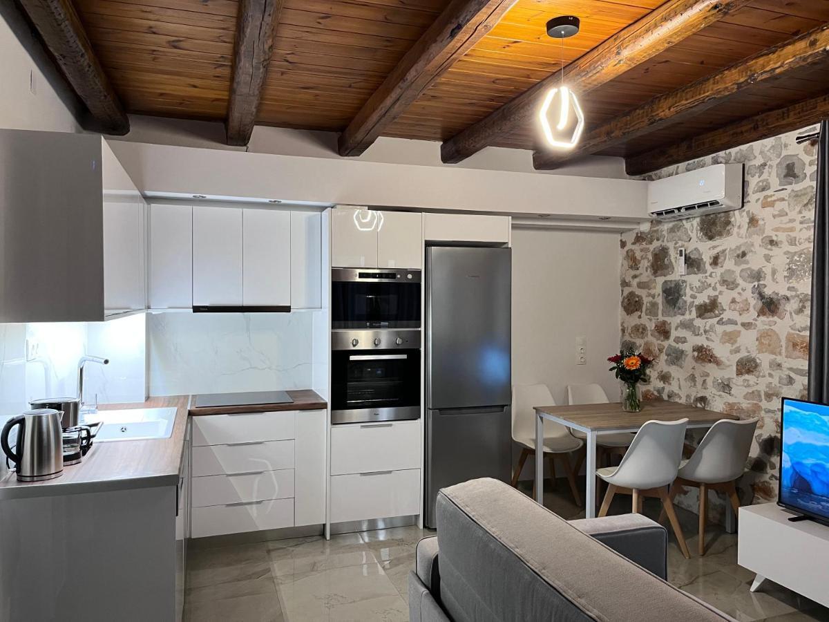 Double Bee Villa With Private Pool Ájosz Konsztandínosz Kültér fotó