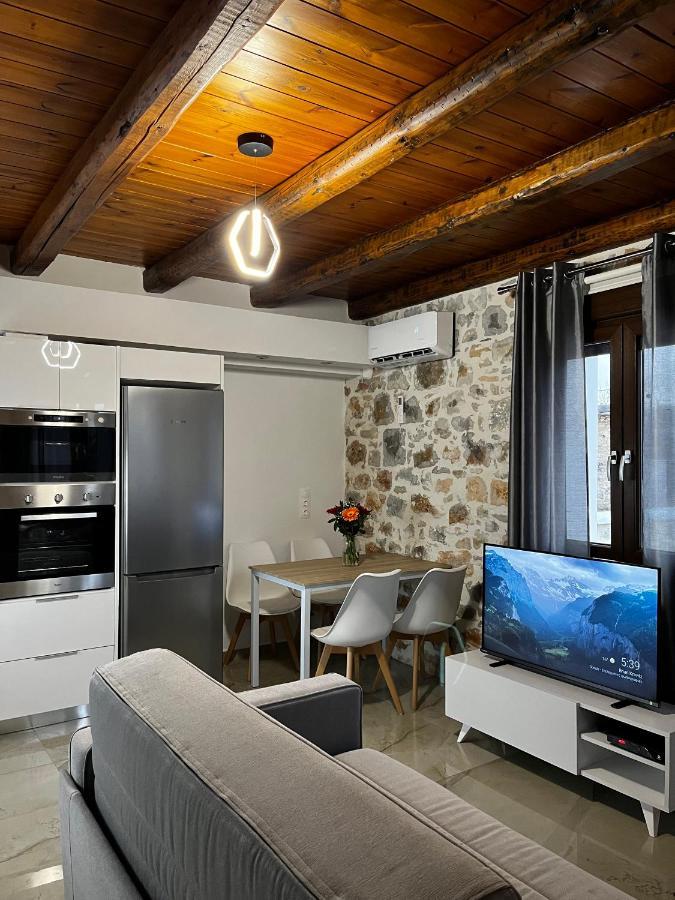 Double Bee Villa With Private Pool Ájosz Konsztandínosz Kültér fotó