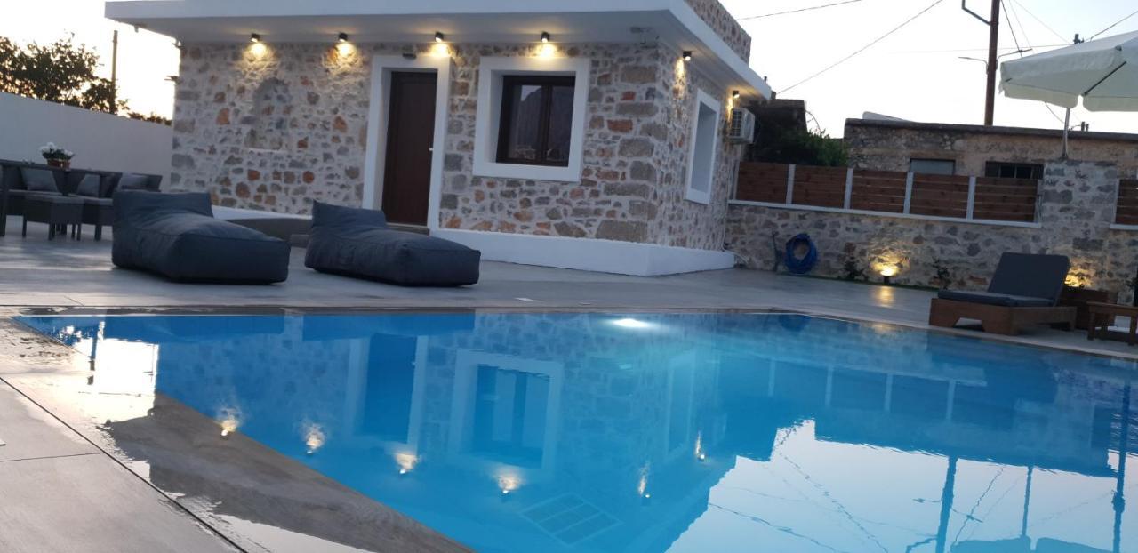 Double Bee Villa With Private Pool Ájosz Konsztandínosz Kültér fotó